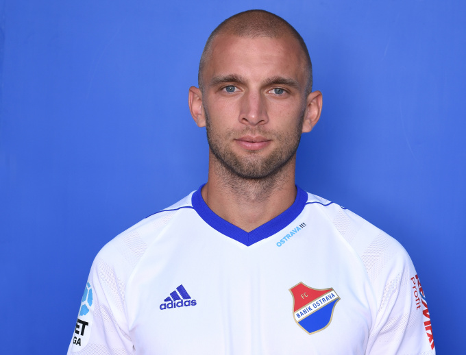 Komárno Survives Marek Hlinka Tactical Asymmetry: How the Low-Block Was Dismantled